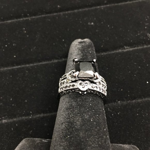 ring set - Picture 2 of 5